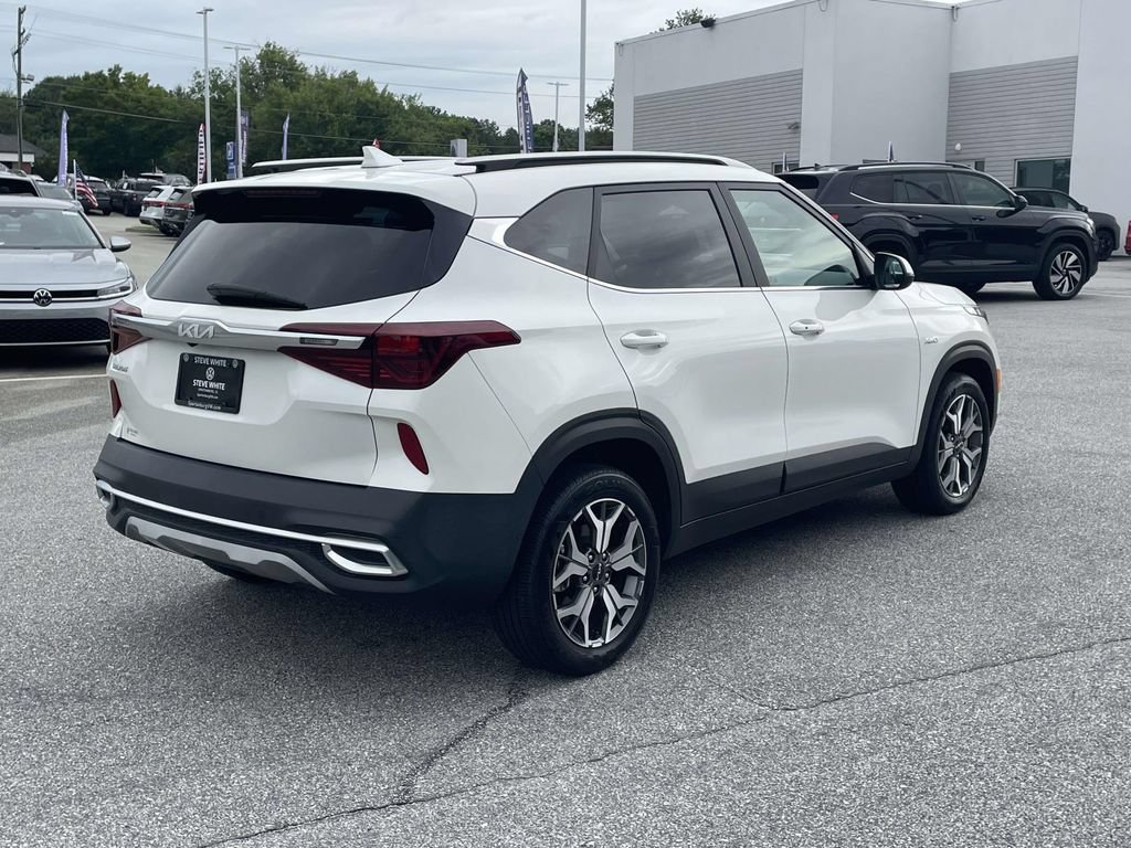 Used 2023 Kia Seltos EX AWD/4WD image 7