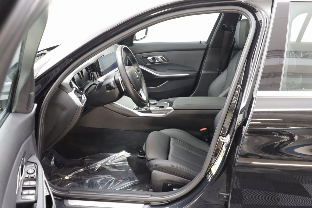 Used 2020 BMW 330i xDrive Sedan image 6