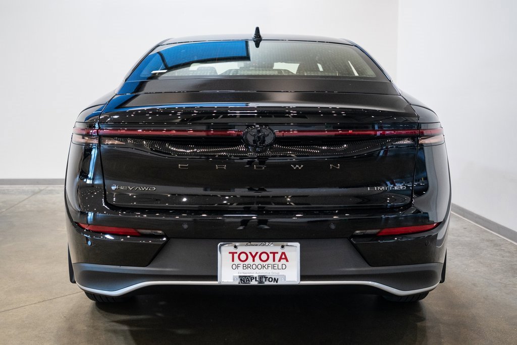 New 2026 Toyota Crown Nightshade image 5