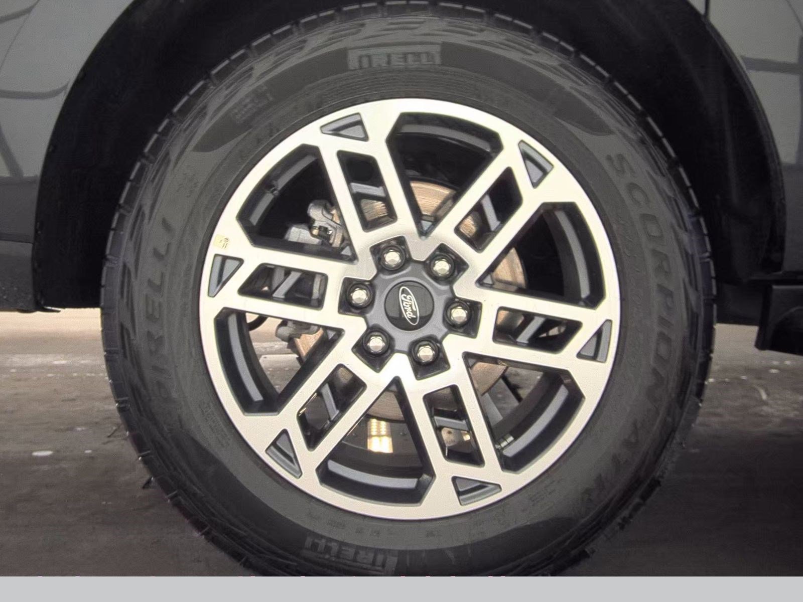 Used 2025 Ford Expedition Max Active AWD/4WD image 11