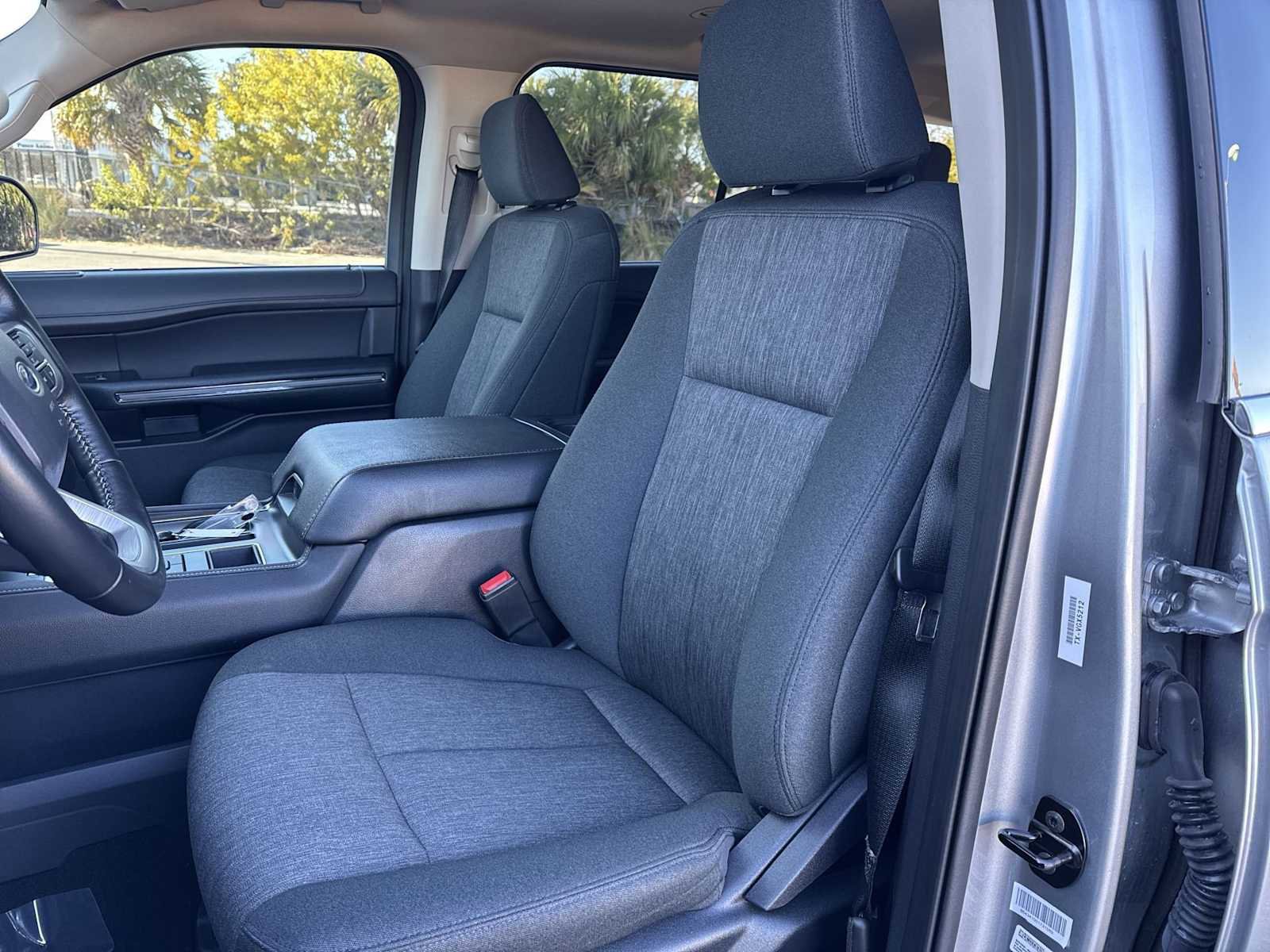 Used 2024 Ford Expedition XLT image 15