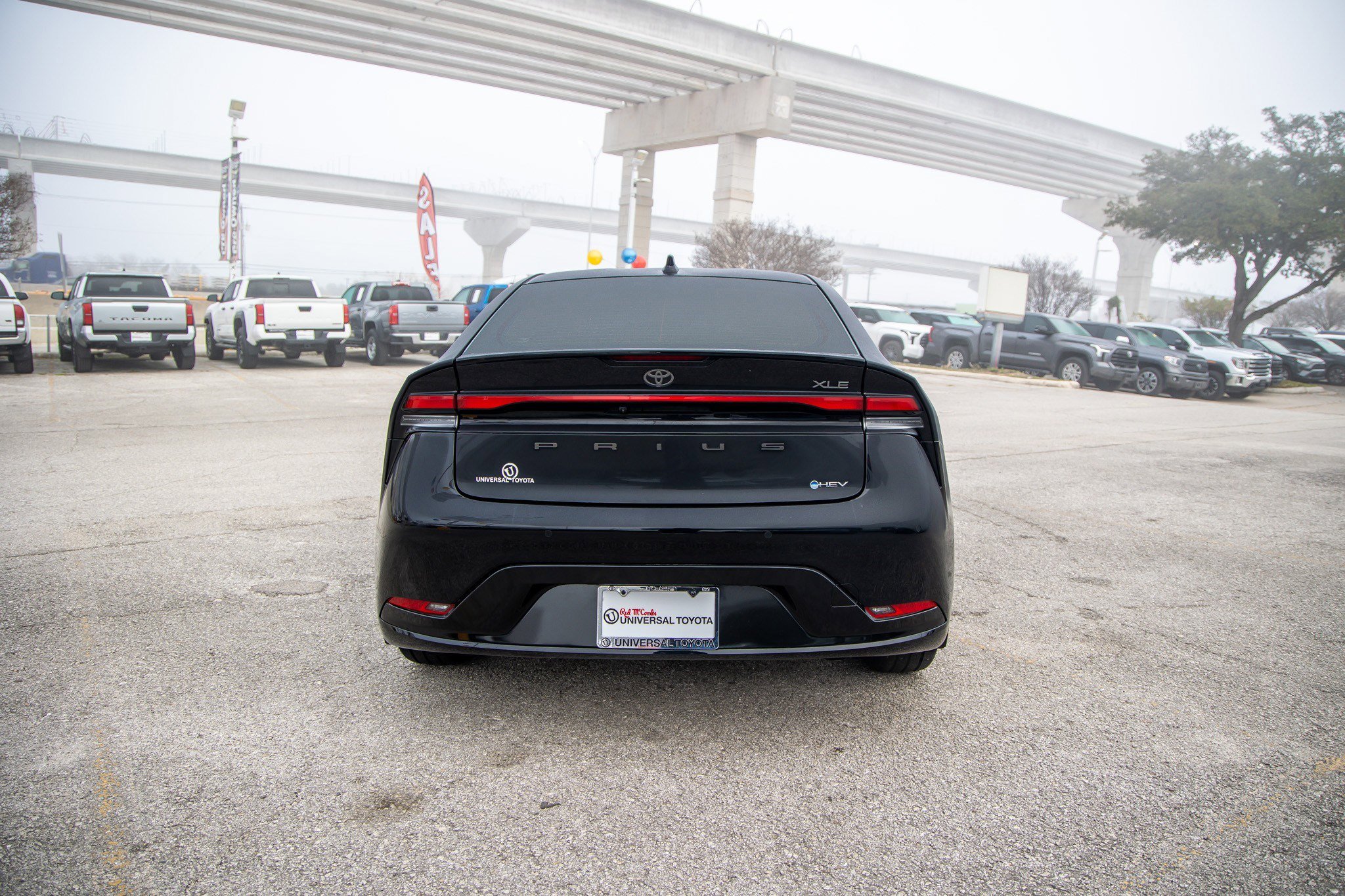 Used 2024 Toyota Prius XLE image 8