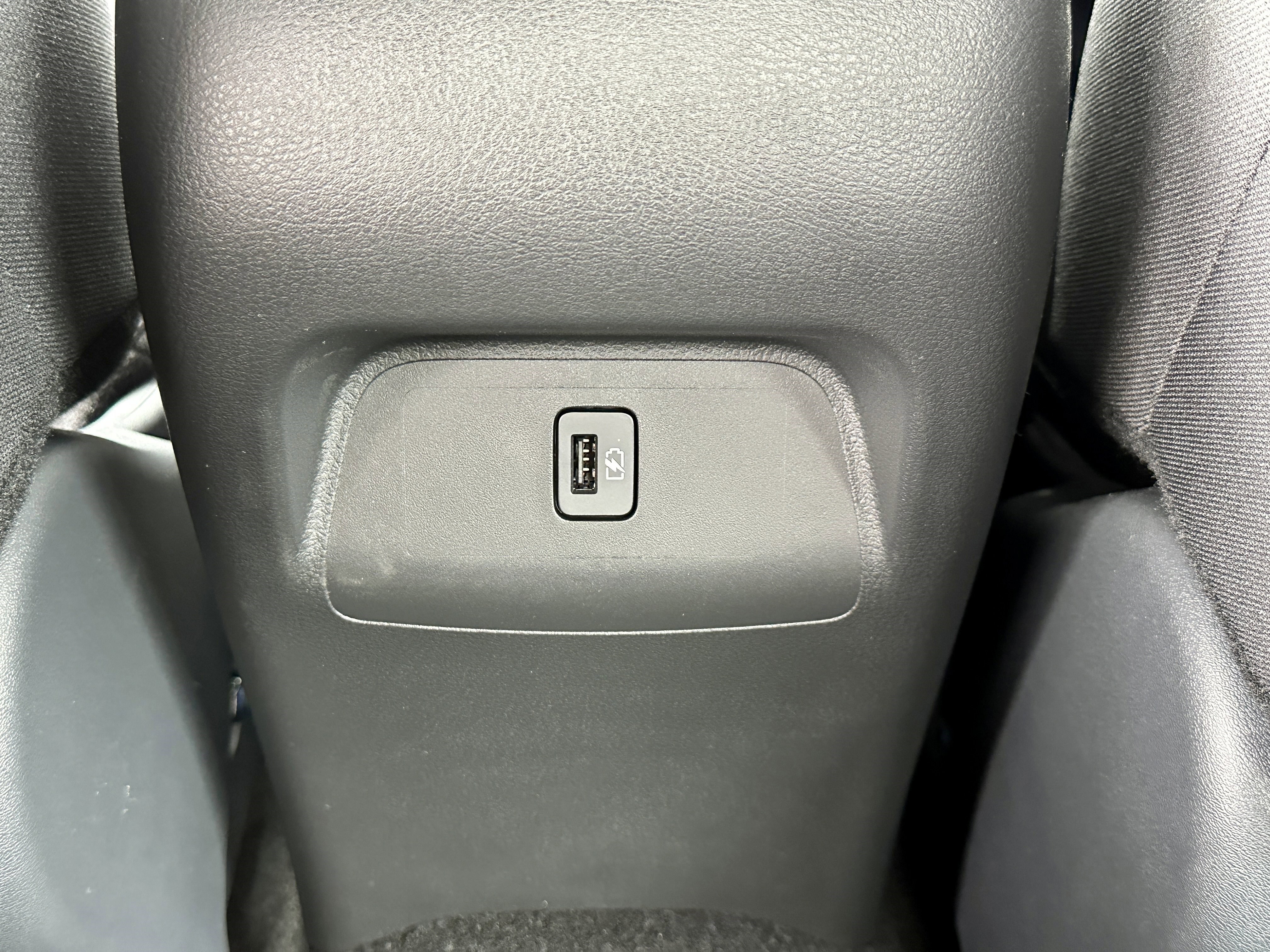 Used 2025 Nissan Sentra SV image 31