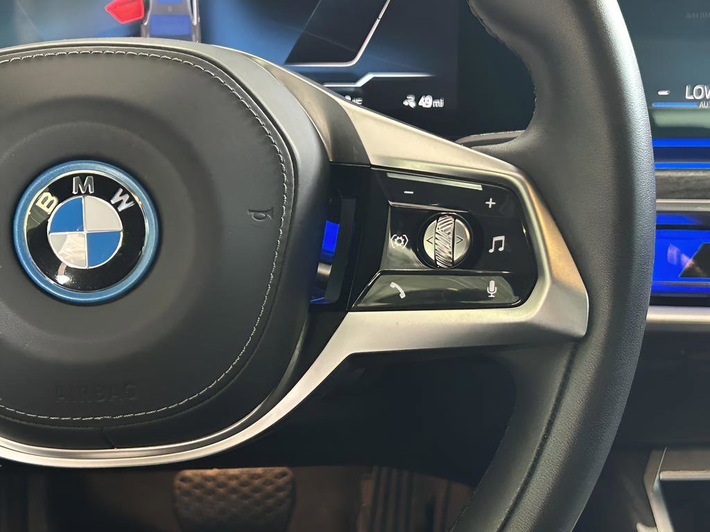 Used 2023 BMW i7 xDrive60 image 22