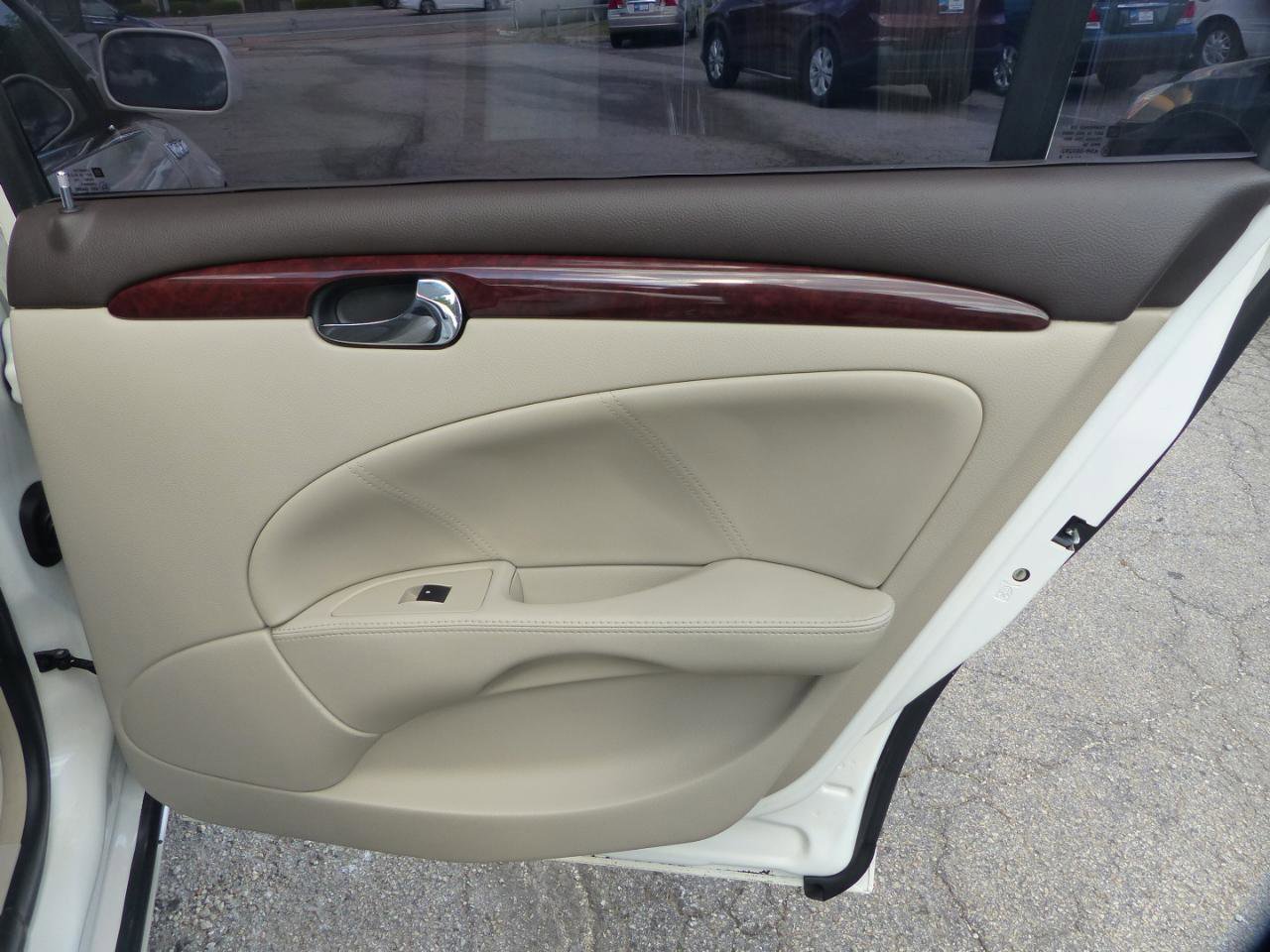 Used 2009 Buick Lucerne CXL FWD image 13