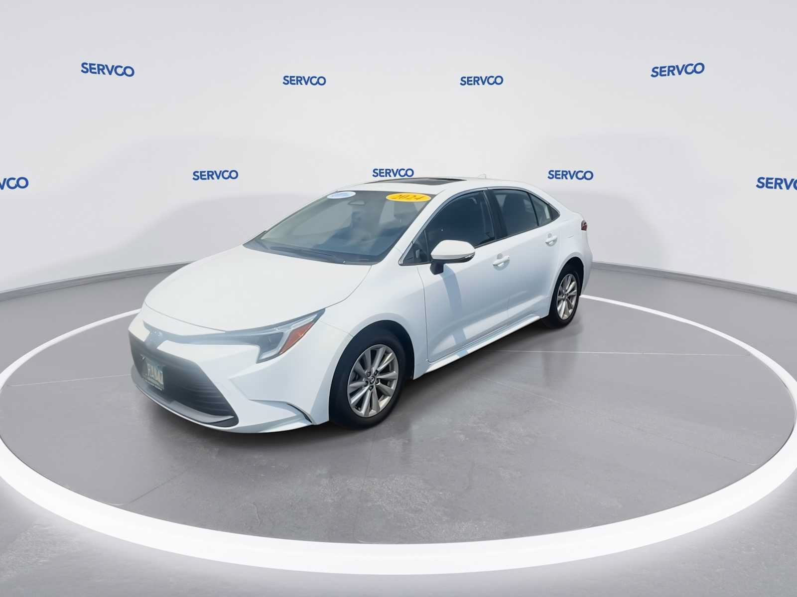 Used 2024 Toyota Corolla XLE FWD image 4