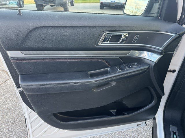 Used 2016 Ford Explorer Sport image 10