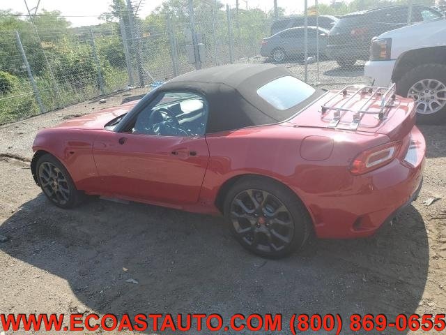 Used 2017 FIAT 124 Spider Abarth RWD image 4