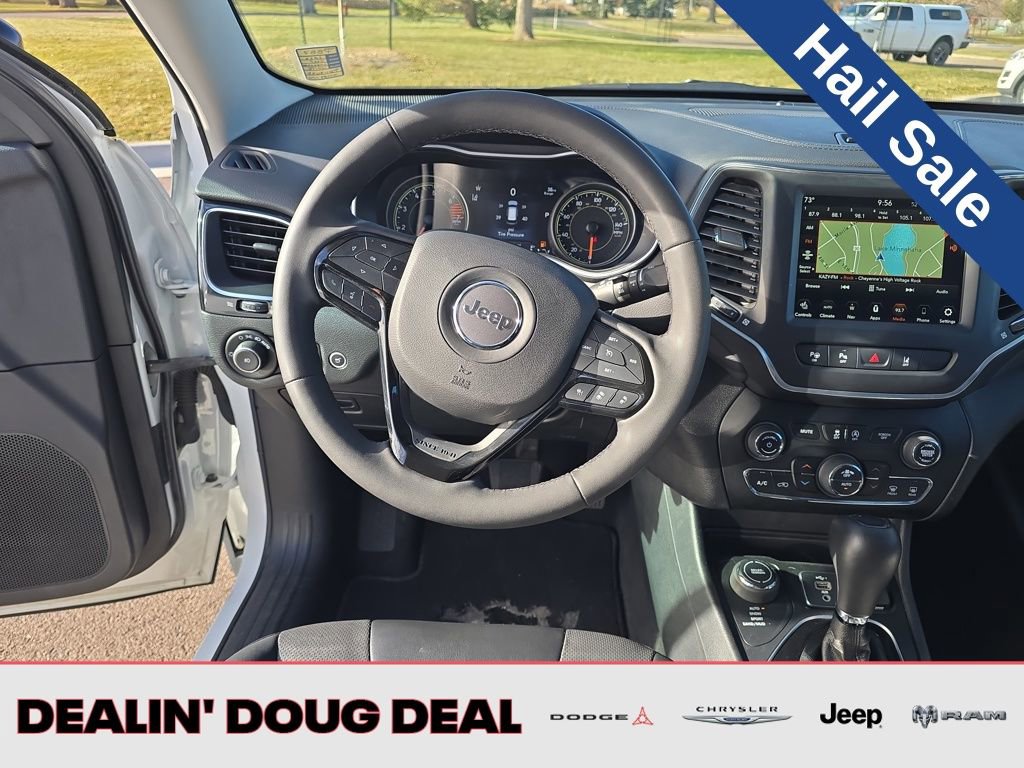 Used 2023 Jeep Cherokee Altitude Lux image 14