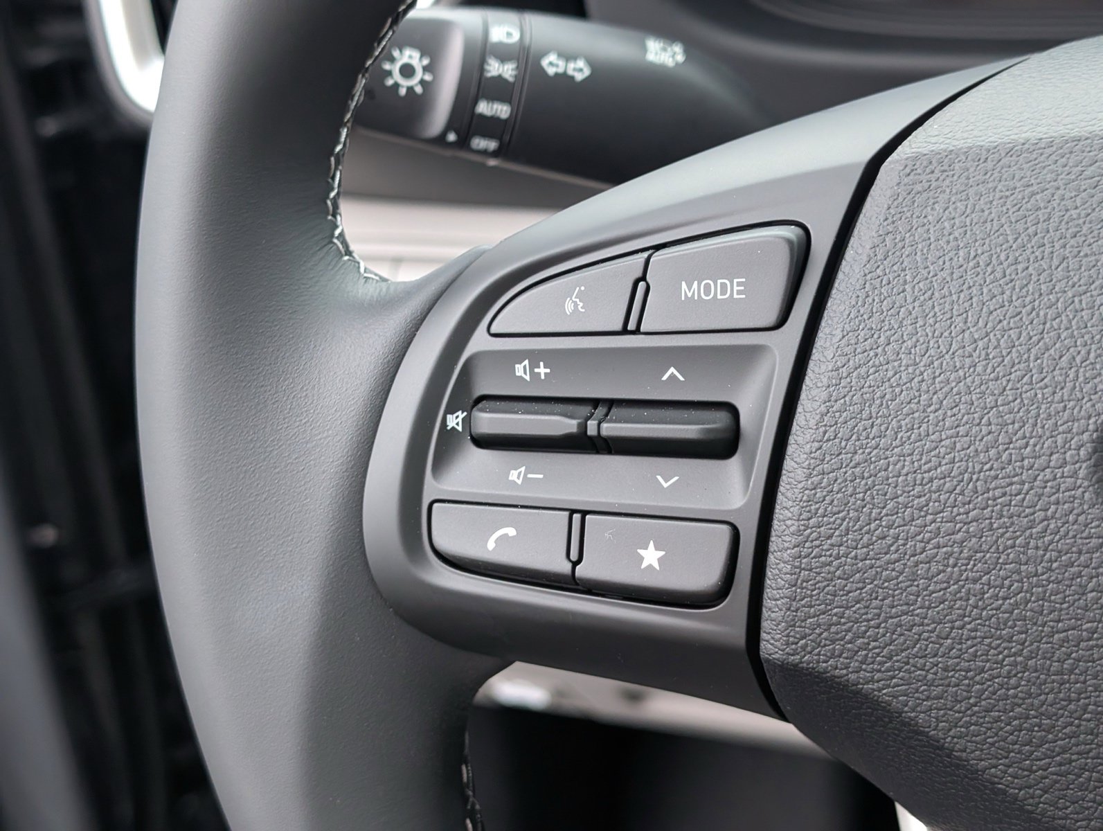 New 2026 Hyundai Venue SEL FWD image 17