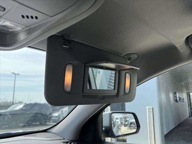 Used 2023 GMC Acadia SLE w/ Driver Convenience Package image 35