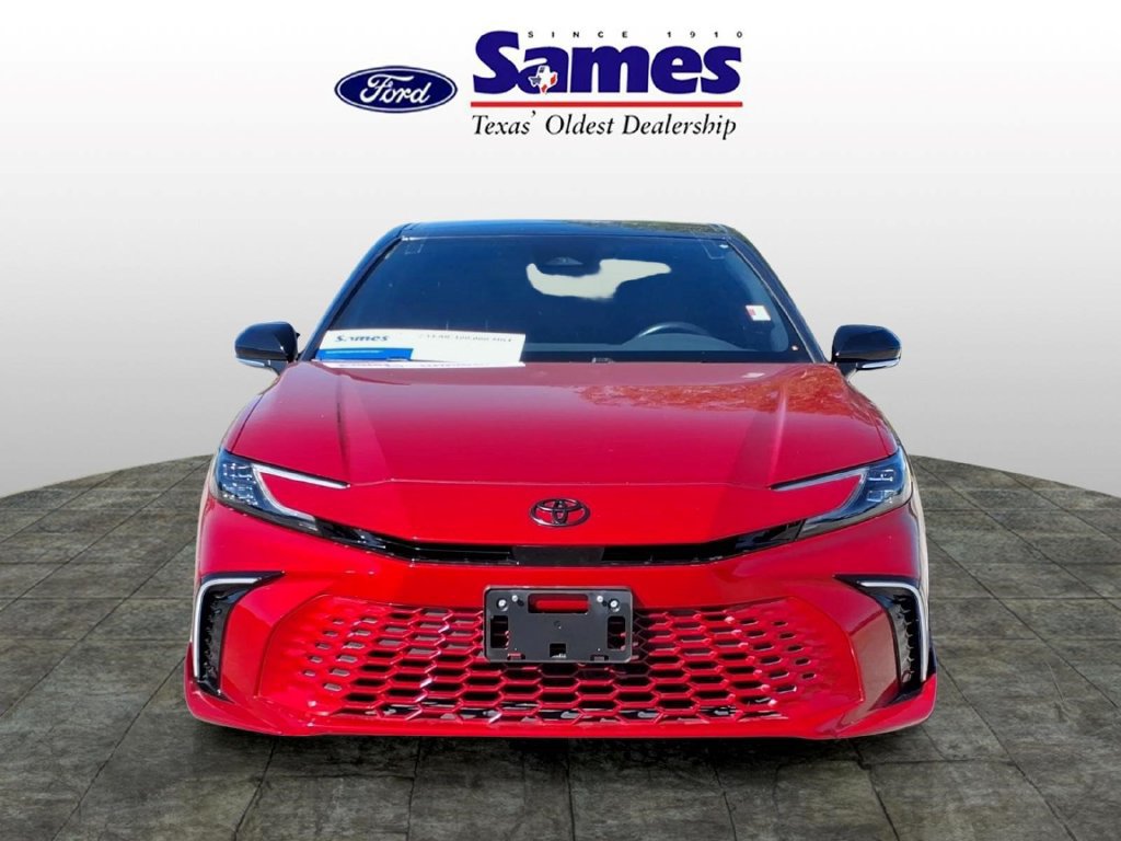 Used 2025 Toyota Camry XSE FWD image 8