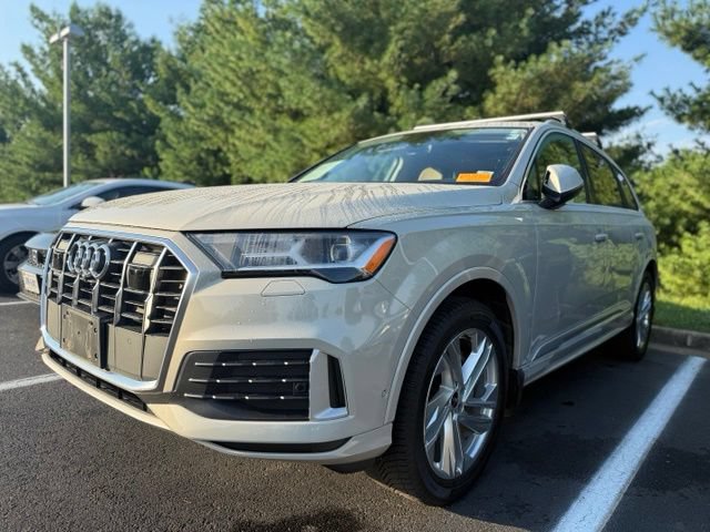 Used 2021 Audi Q7 2.0T Premium Plus w/ Executive Package AWD/4WD image 2