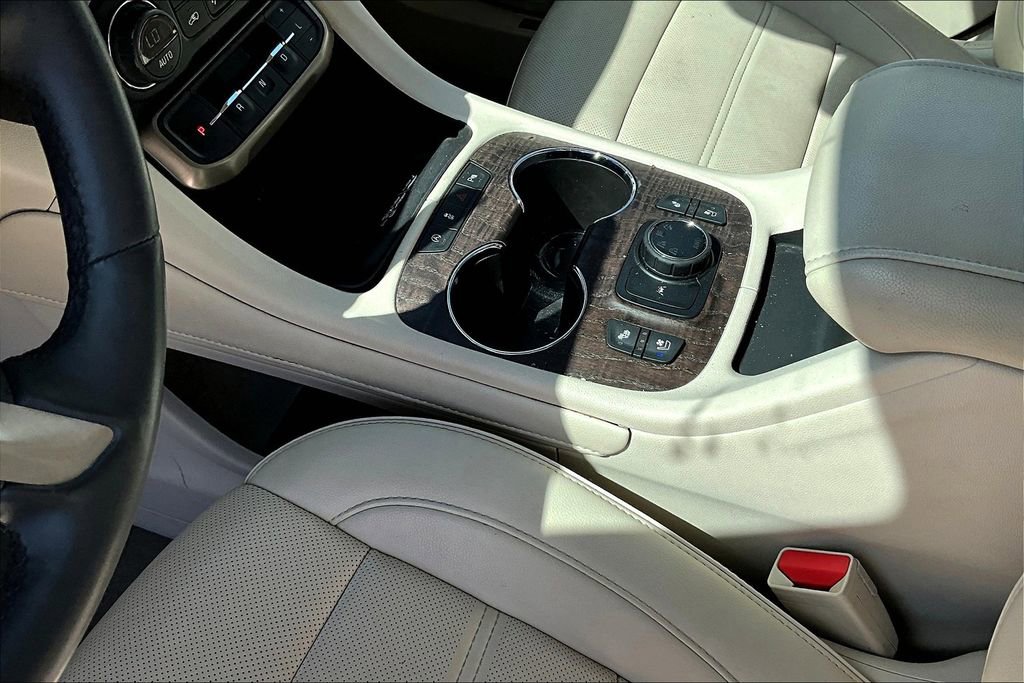 Used 2023 GMC Acadia Denali image 17