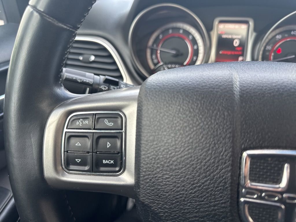Used 2018 Dodge Journey Crossroad w/ Nav & Sun Group FWD image 18