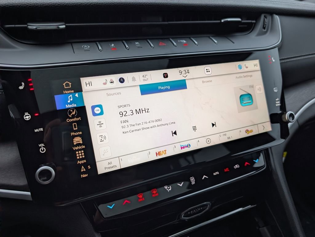 New 2026 Jeep Grand Cherokee Altitude image 22