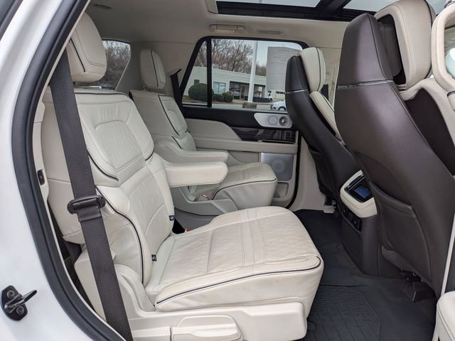 Used 2023 Lincoln Navigator Black Label image 30
