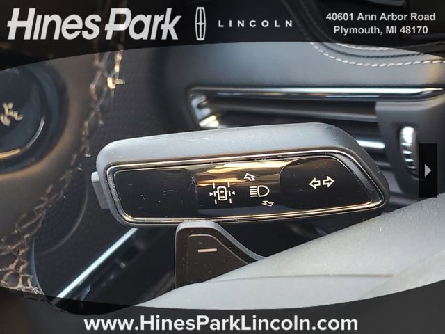 Used 2023 Lincoln Corsair AWD image 17