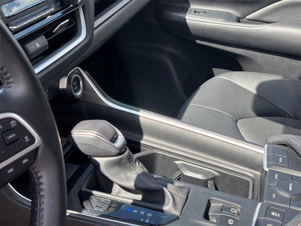 Certified 2024 Toyota Grand Highlander XLE image 12