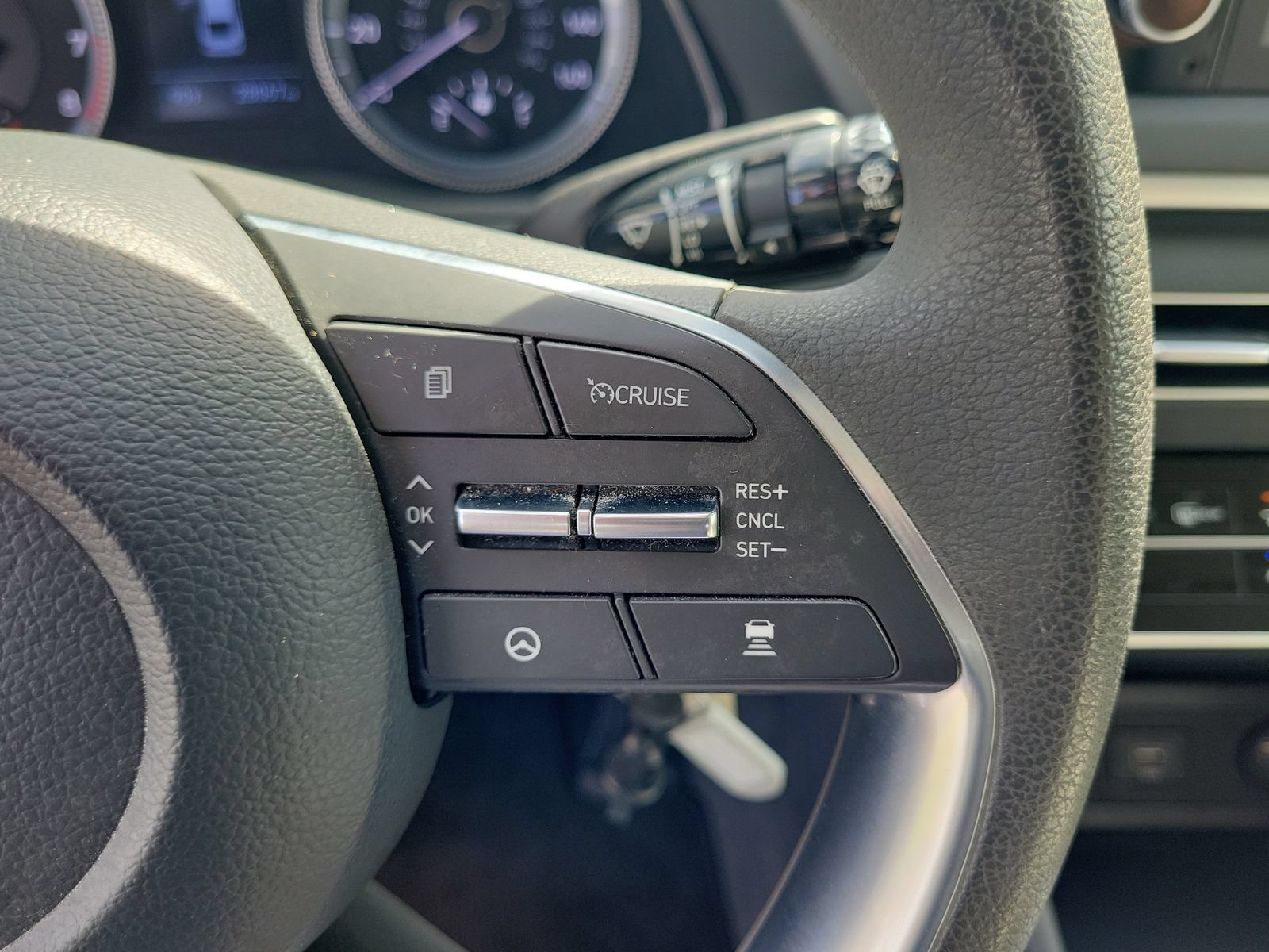 Used 2023 Hyundai Sonata SE FWD image 17