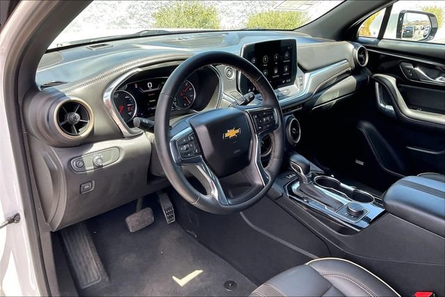 Used 2023 Chevrolet Blazer Premier w/ Enhanced Convenience Package FWD image 14