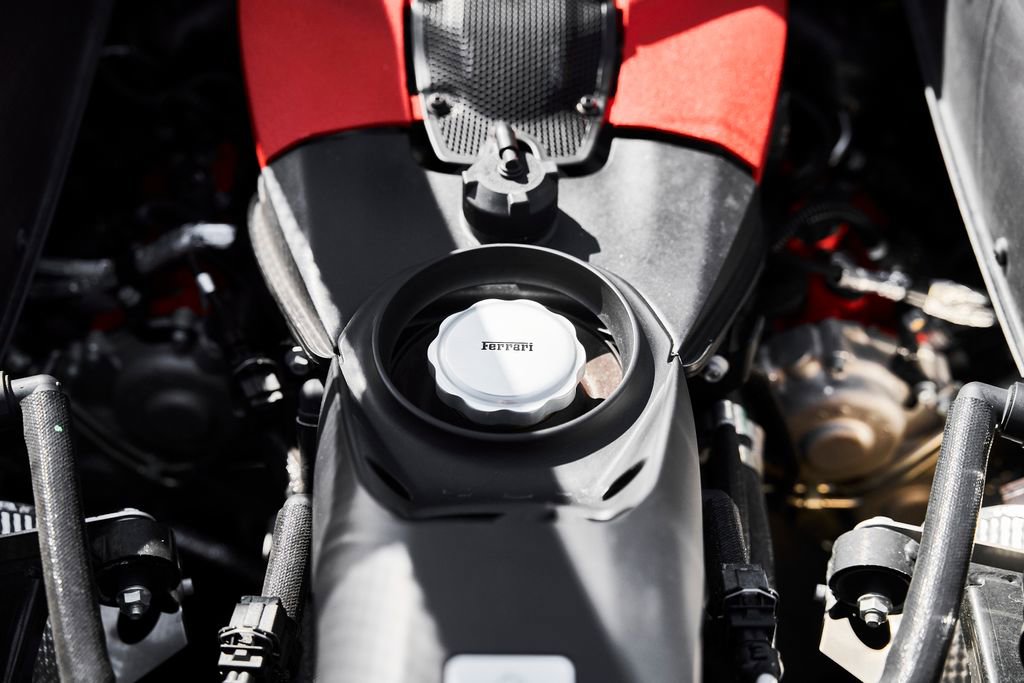 Used 2020 Ferrari F8 Tributo image 28