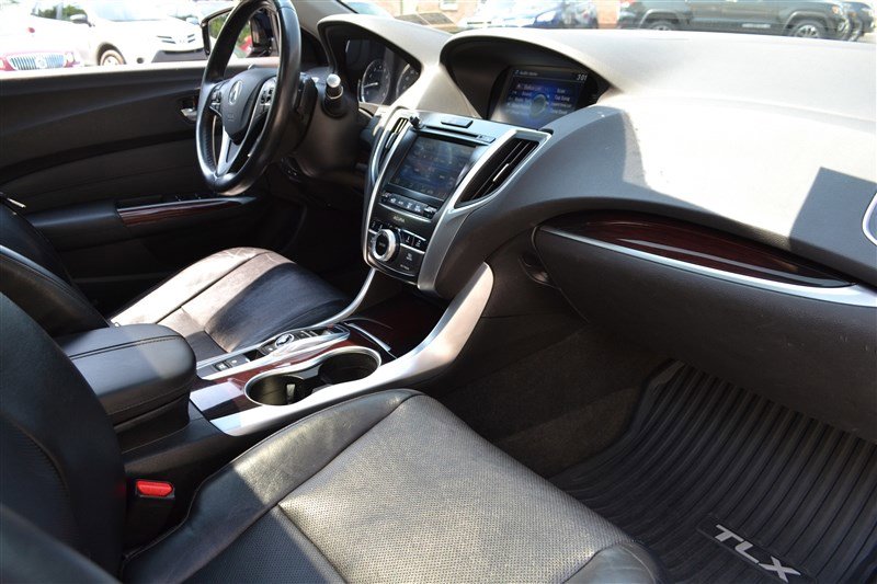 Used 2015 Acura TLX V6 w/ Technology Package image 33