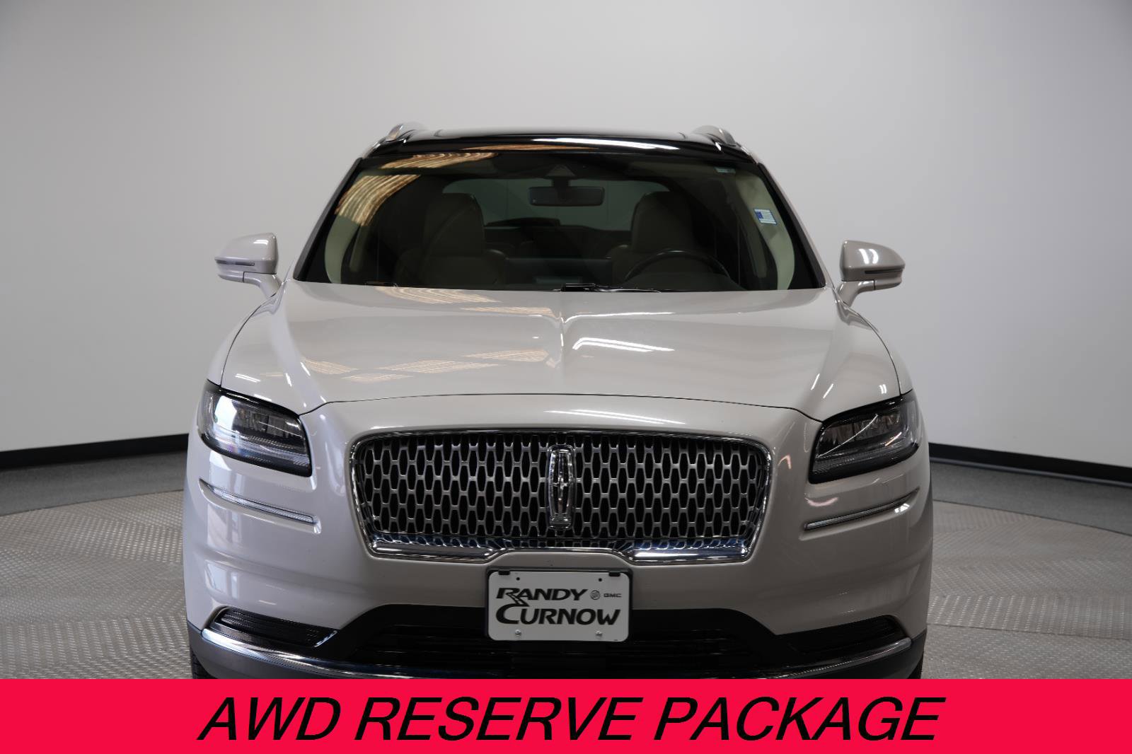 Used 2022 Lincoln Nautilus Reserve image 2