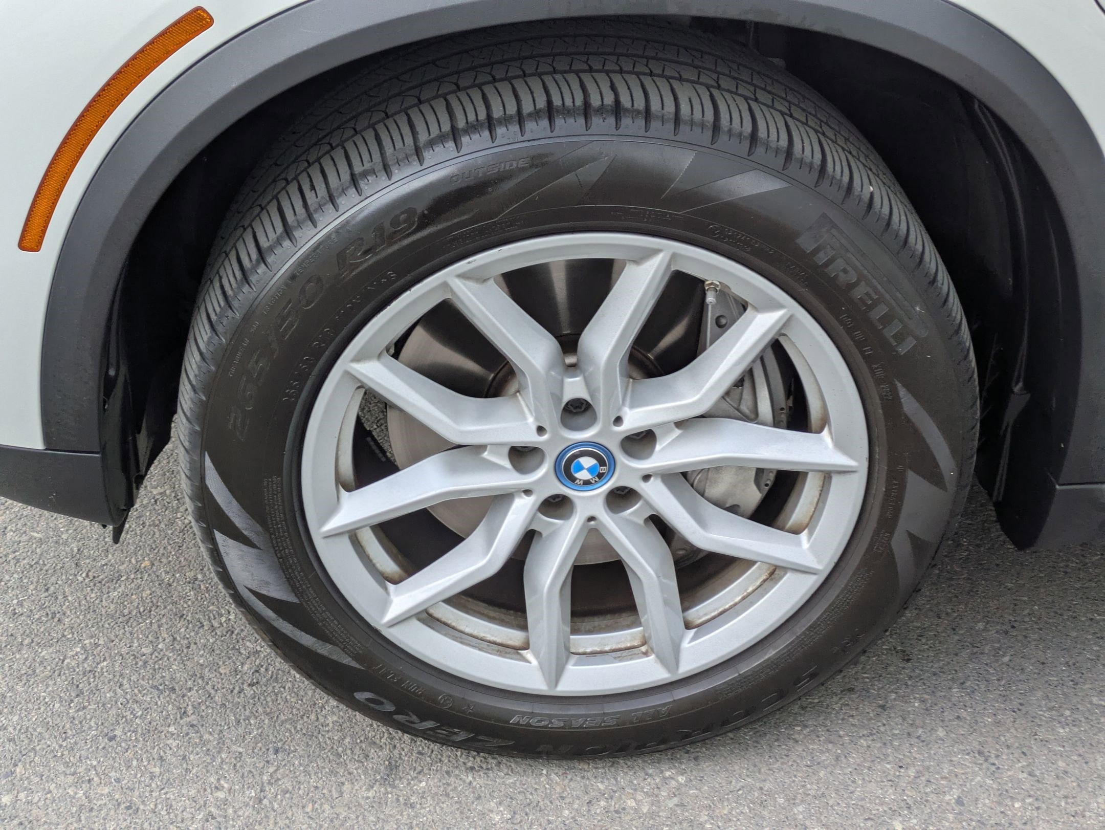 Used 2023 BMW X5 xDrive45e w/ Luxury Seating Package image 11