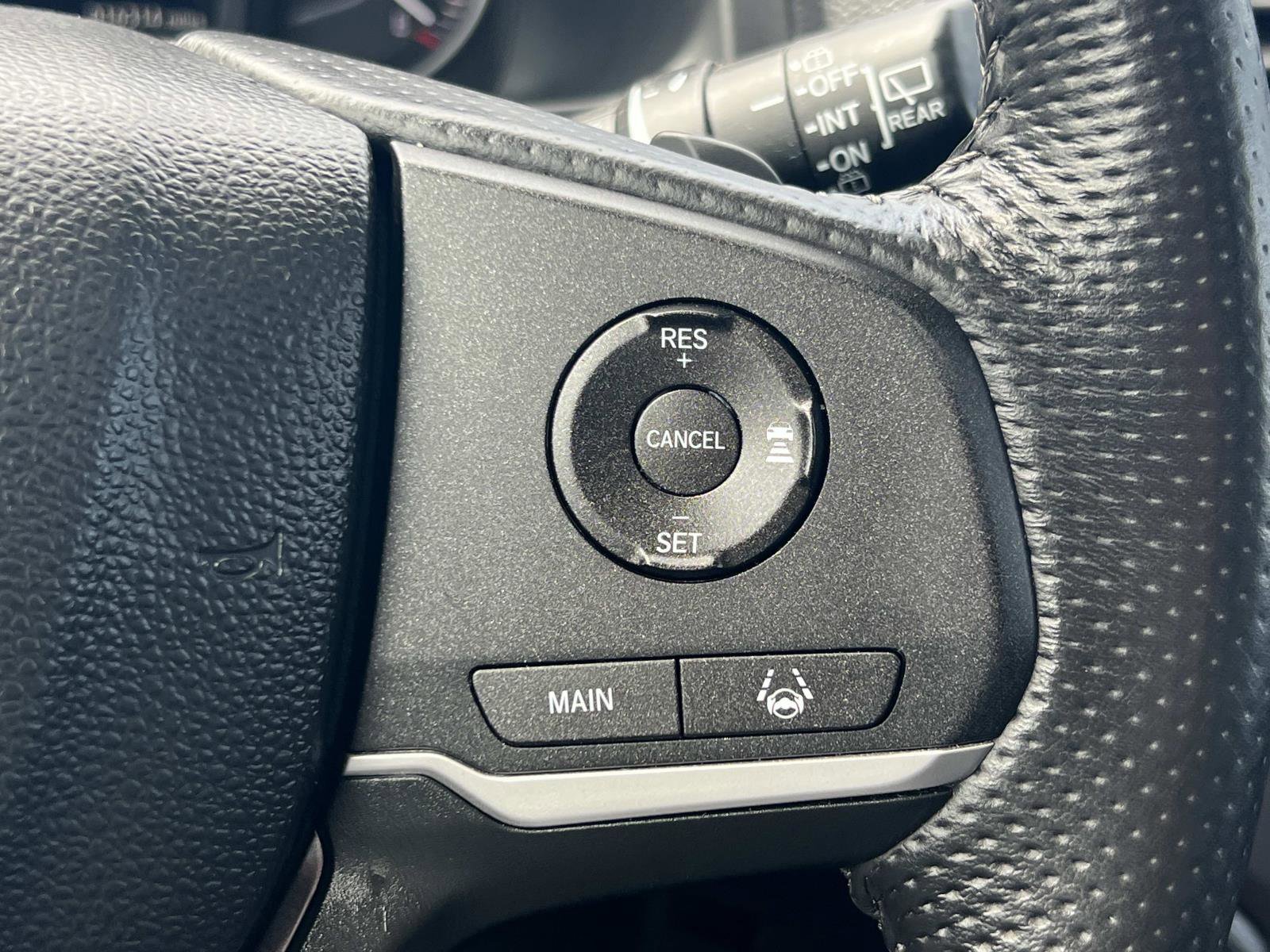 Certified 2024 Honda Passport EX-L image 10