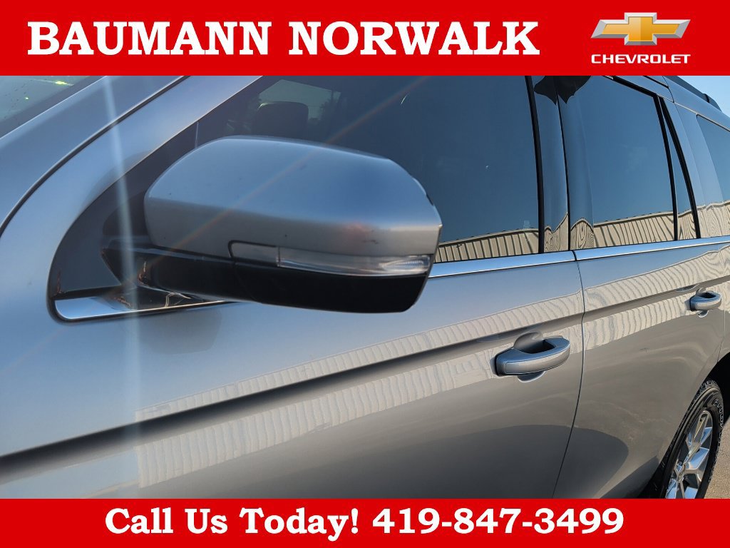 Used 2020 Ford Expedition XLT w/ Equipment Group 202A AWD/4WD image 14