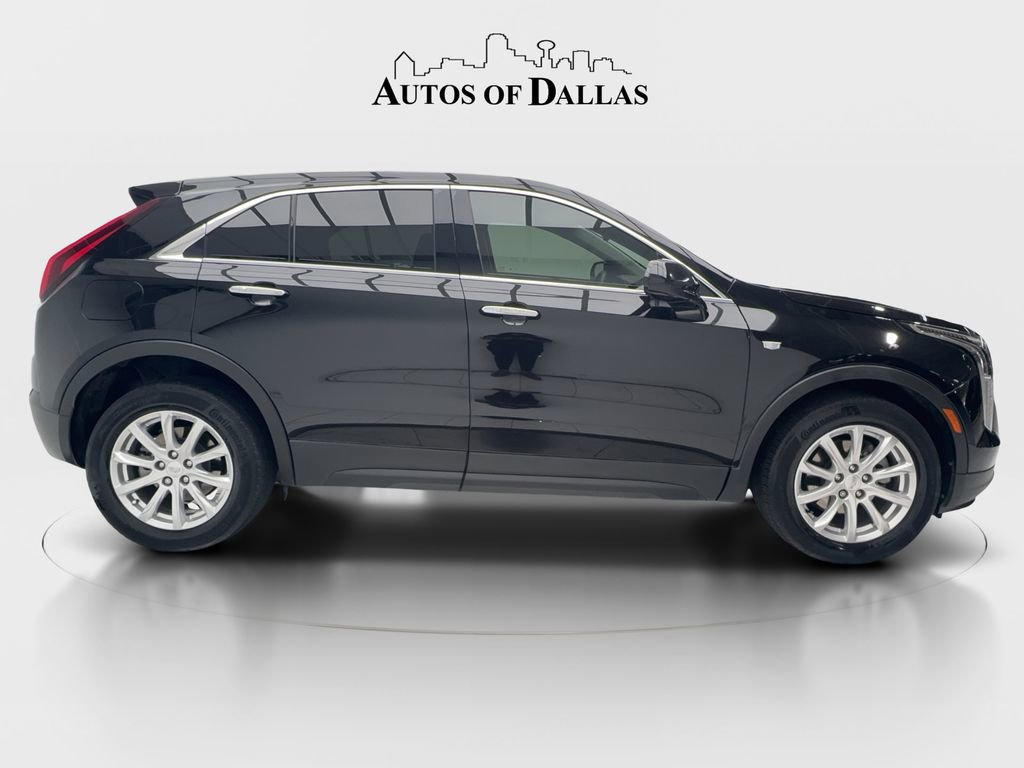 Used 2022 Cadillac XT4 Luxury w/ Cold Weather Package image 7