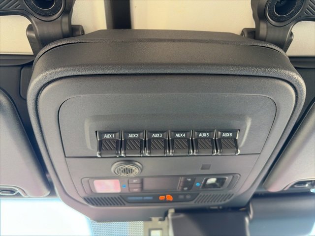 New 2025 Ford Bronco Heritage Edition image 25