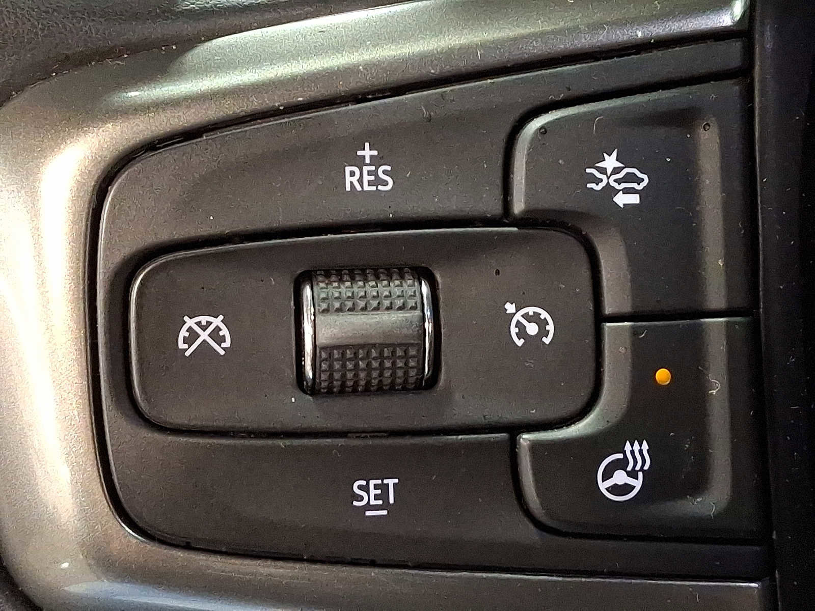 Used 2024 Chevrolet Tahoe Z71 w/ Luxury Package image 24