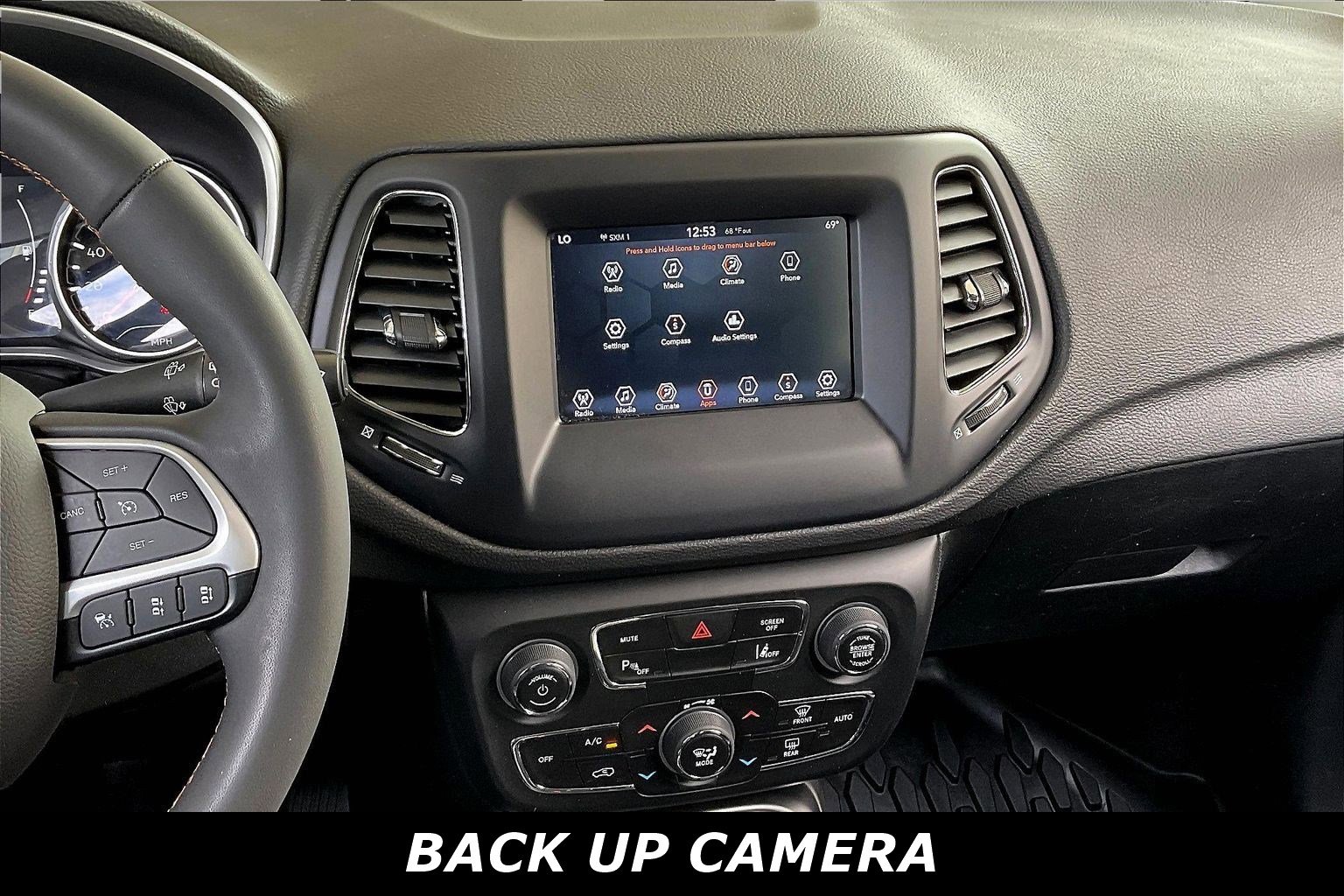 Used 2021 Jeep Compass Latitude w/ Sun and Sound Group AWD/4WD image 9