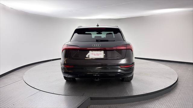 Used 2024 Audi Q8 e-tron Premium Plus w/ Premium Plus Package AWD/4WD image 7
