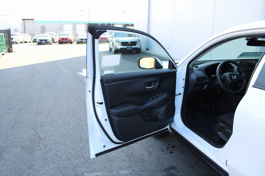 New 2026 Honda HR-V LX image 16