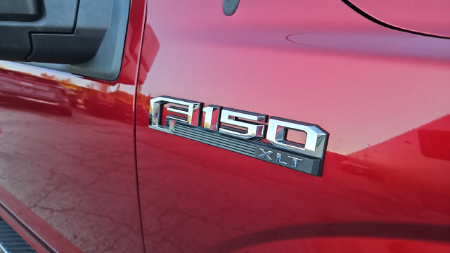 Used 2015 Ford F150 XLT w/ Equipment Group 302A Luxury AWD/4WD image 37