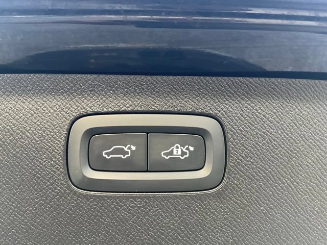 Certified 2022 Volvo XC90 T5 Momentum FWD image 26