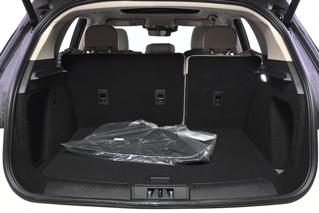 New 2026 Lincoln Corsair Reserve image 19