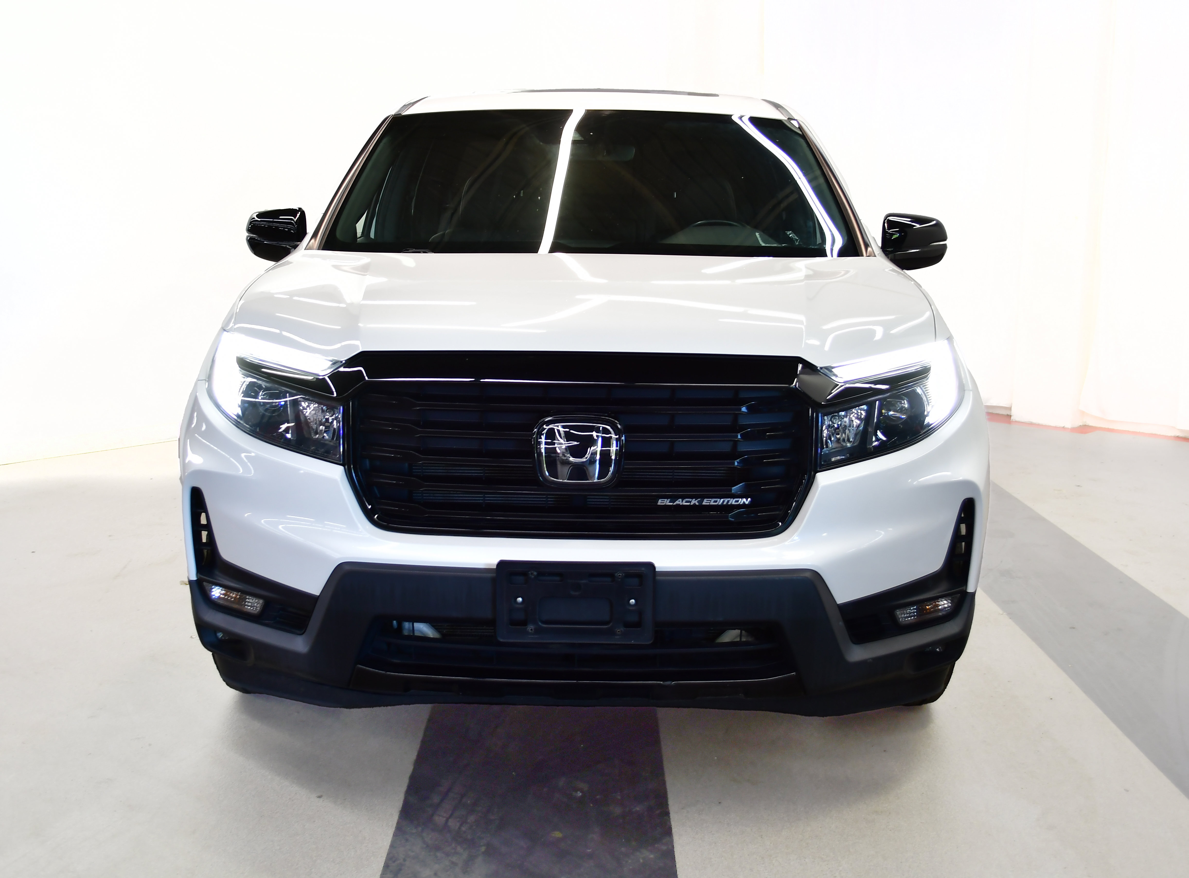 Used 2023 Honda Ridgeline Black Edition image 3