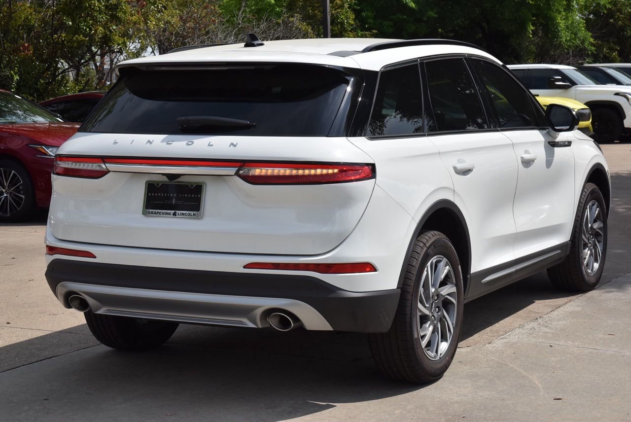 New 2026 Lincoln Corsair Premiere image 7