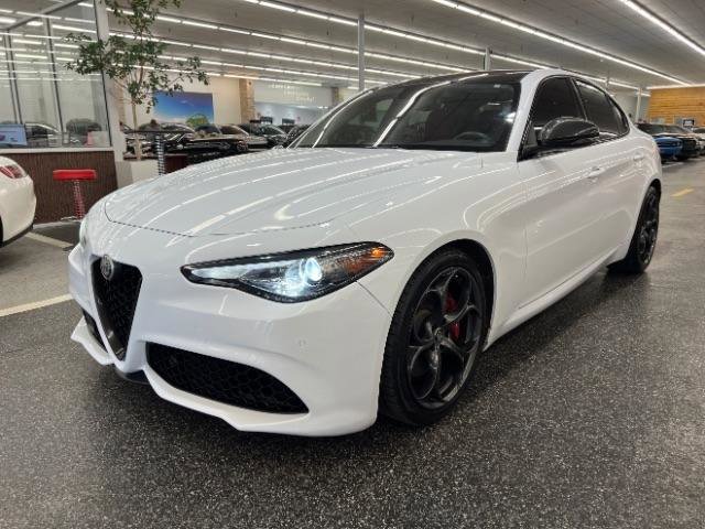 Used 2019 Alfa Romeo Giulia Ti Sport w/ Quick Order Package 22U Sport RWD image 1