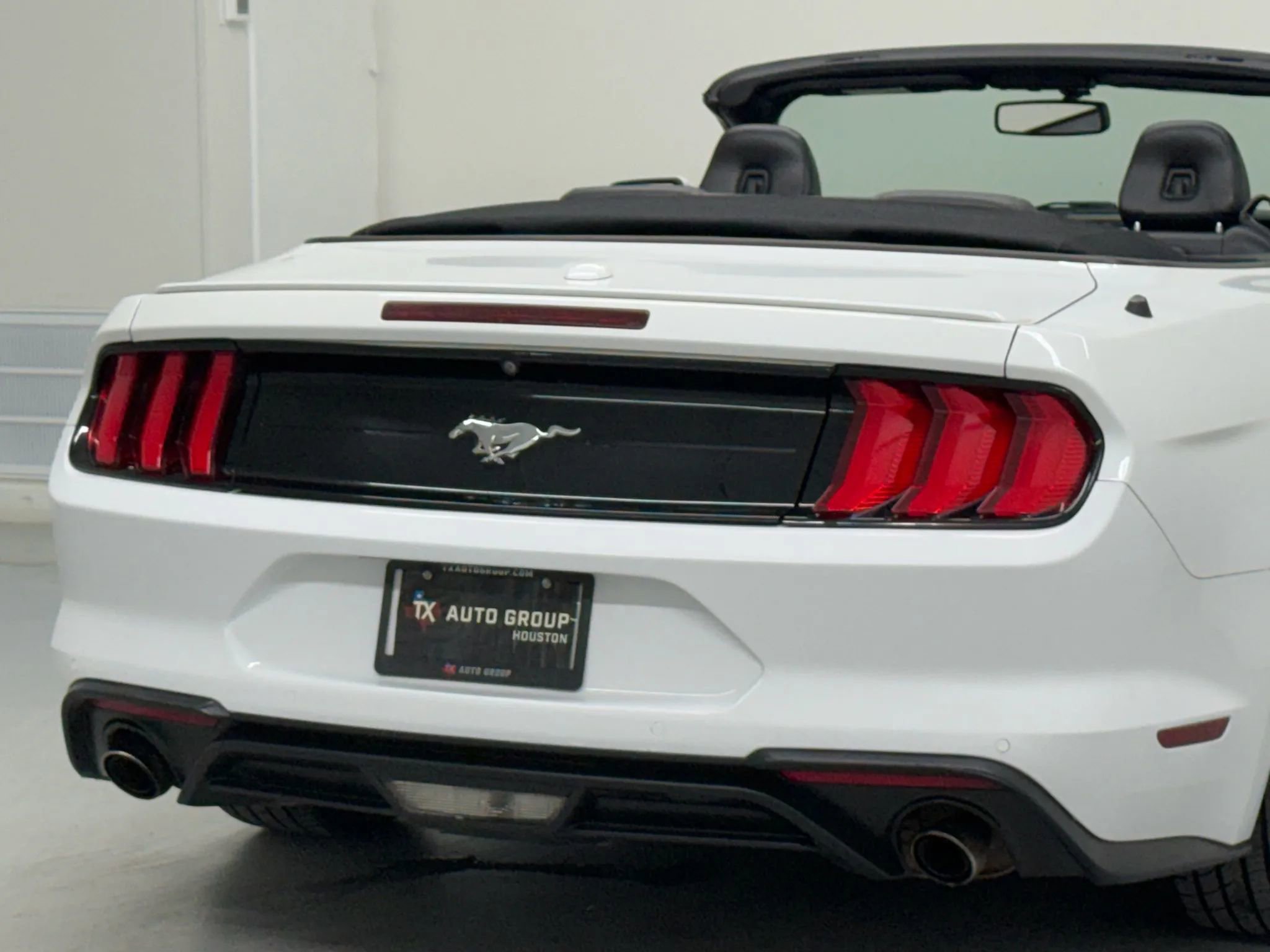 Used 2019 Ford Mustang Premium image 31