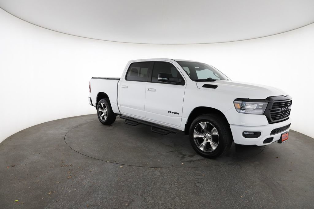 Used 2023 RAM 1500 Laramie AWD/4WD image 2