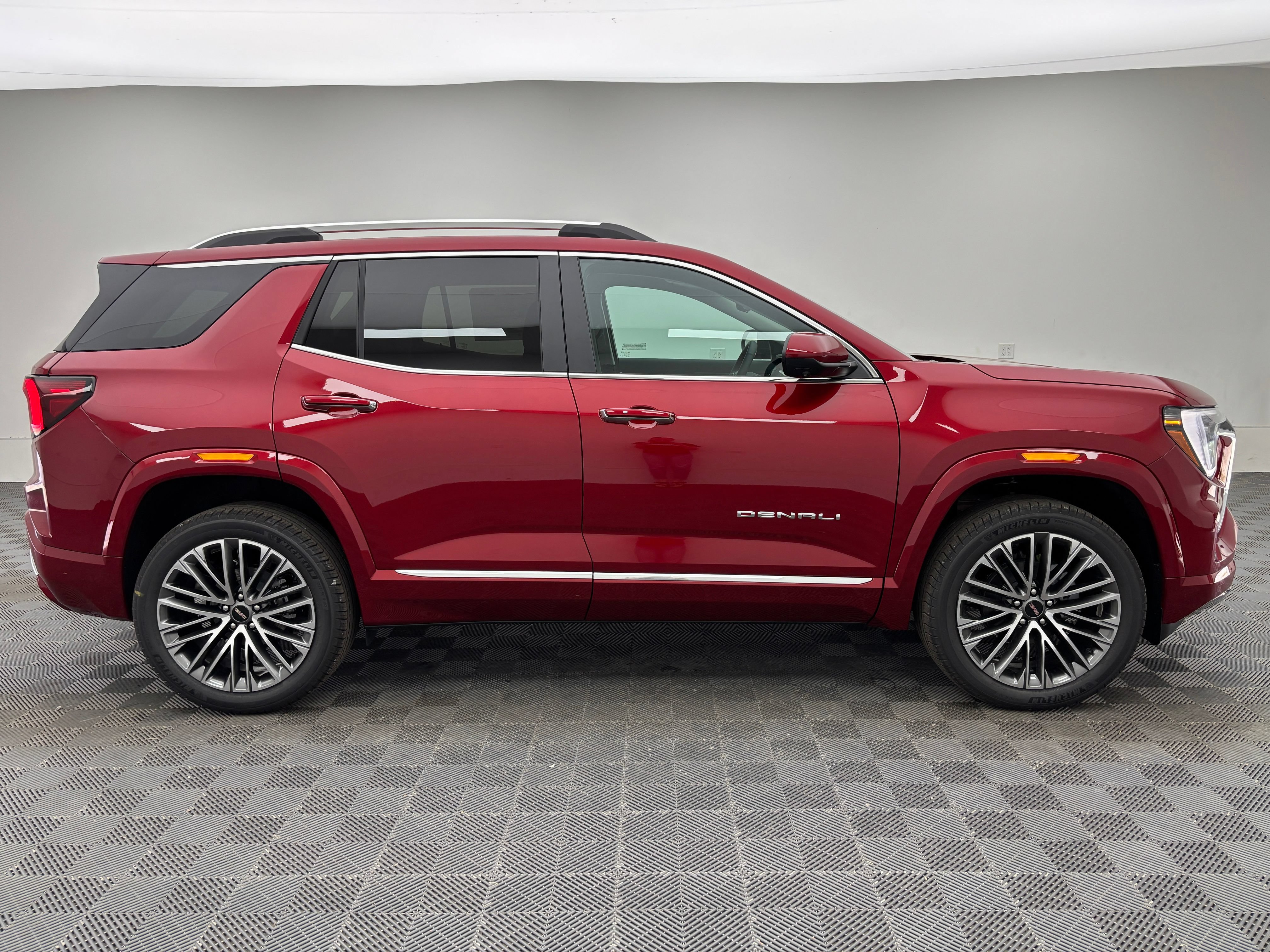 New 2027 GMC Terrain Denali w/ LPO, Floor Liner Package AWD/4WD image 8