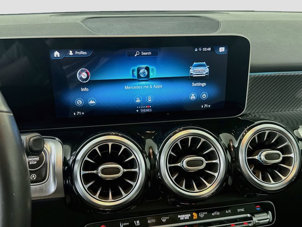 Used 2021 Mercedes-Benz GLB 250 4MATIC image 16