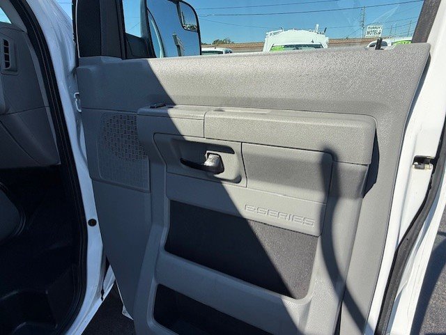 Used 2012 Ford E-250 and Econoline 250 w/ PWR Group RWD image 21