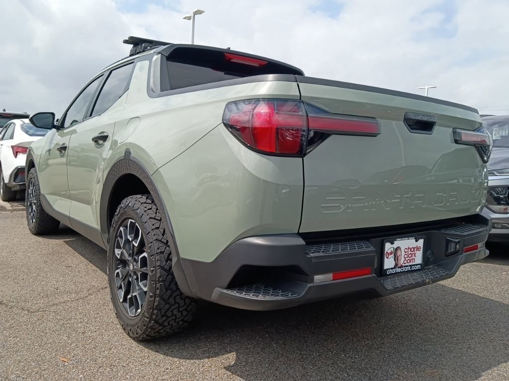 Used 2024 Hyundai Santa Cruz SEL w/ Activity Package image 4