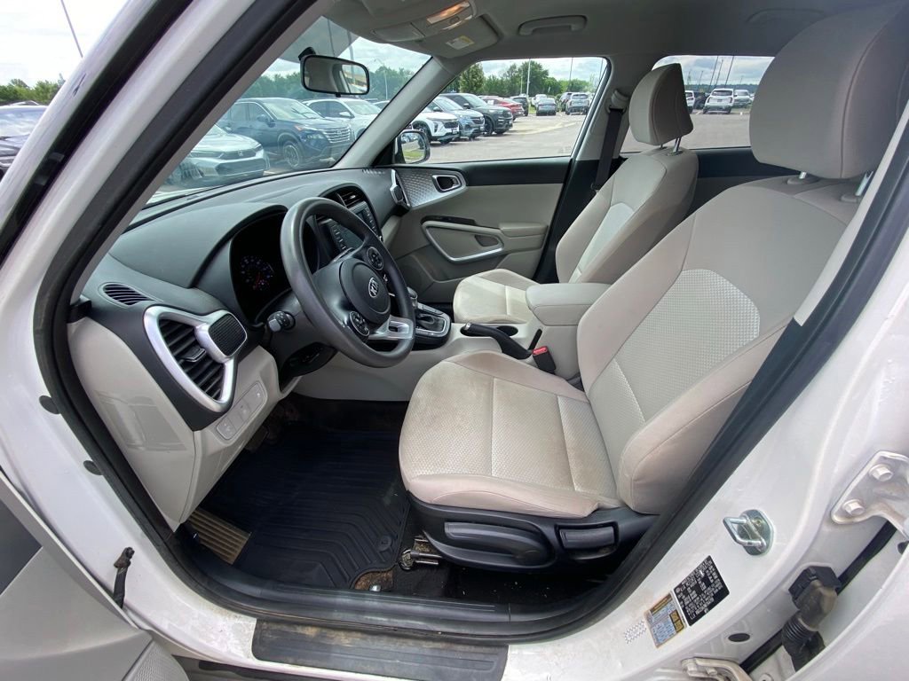 Certified 2021 Kia Soul LX FWD image 12